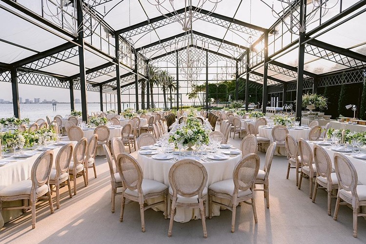 Shelter Conservatory Tent