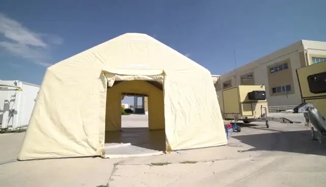 Een witte Fema-tent