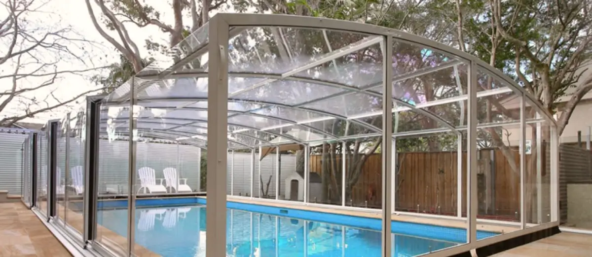 Build a poolscreen enclosure 2