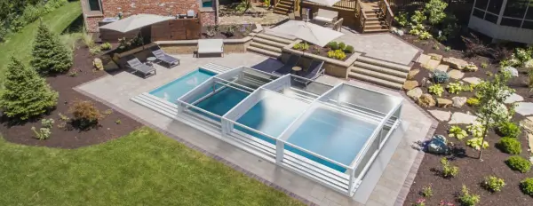 Pool enclosure screen