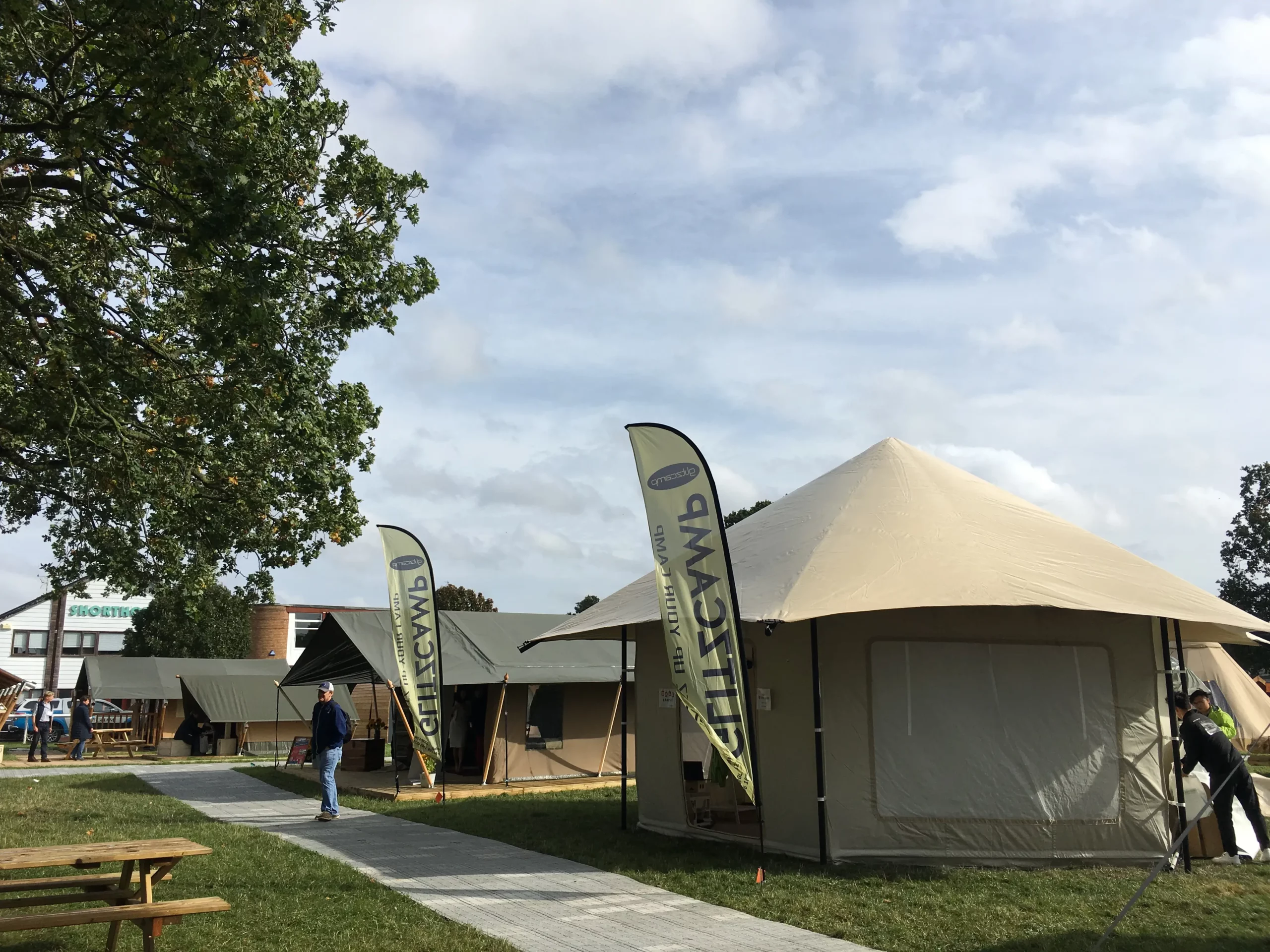 グランピングテントアーカイブ - カスタム構造と建物、商業用