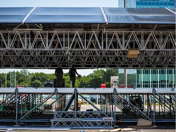 Our atrium tents are made of different geometric ironwork patterns